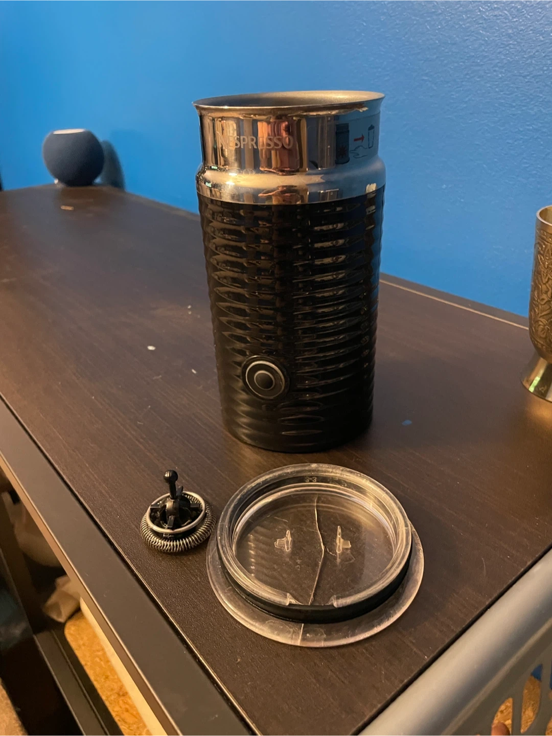 Nespresso Vertuo and Milk Frother - photo 3