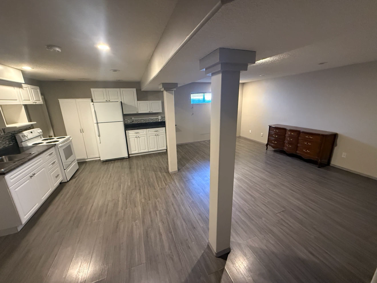Two bedroom basement for rent - photo 2