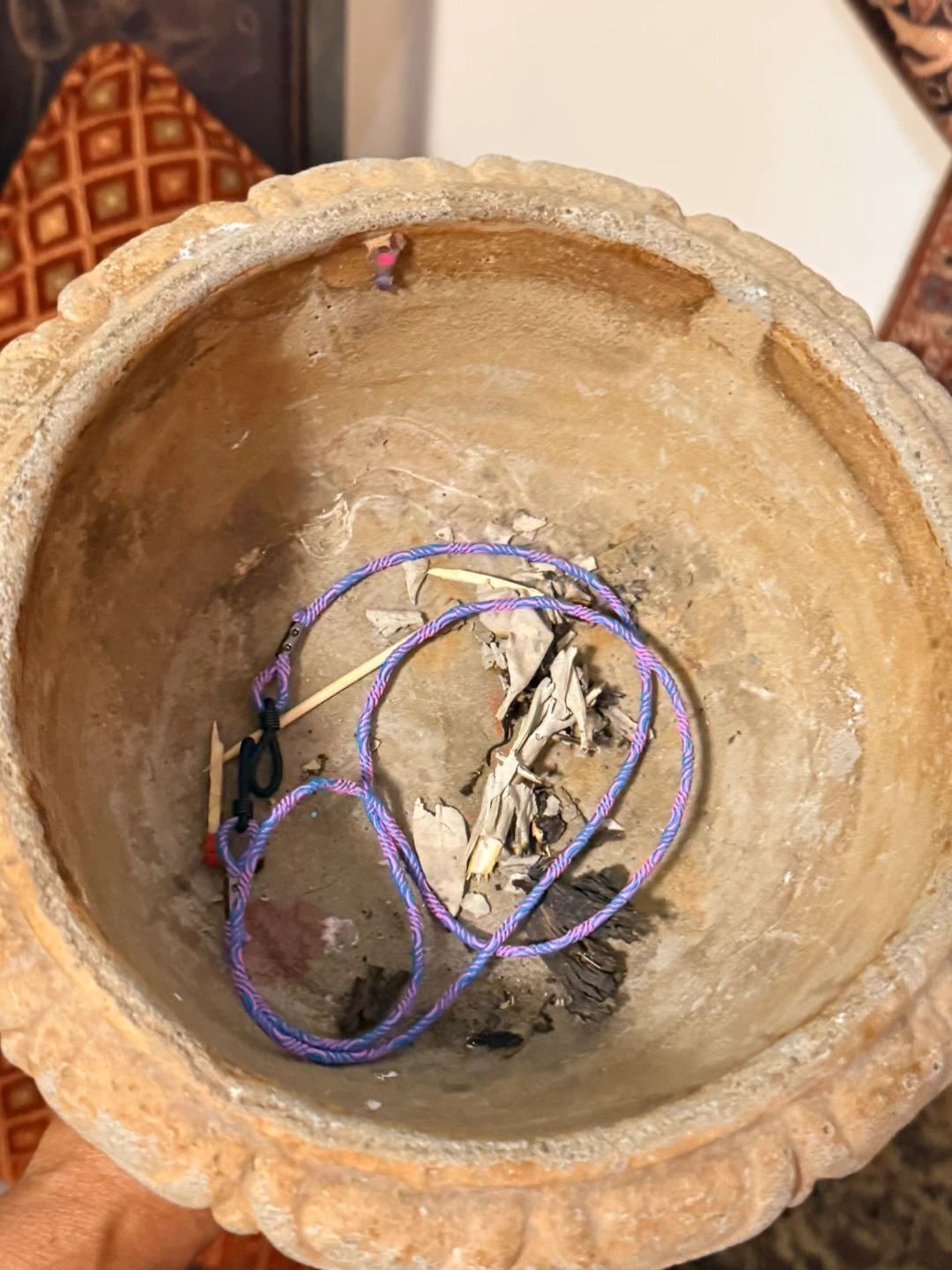 Stone Effect Urn Planter - photo 3