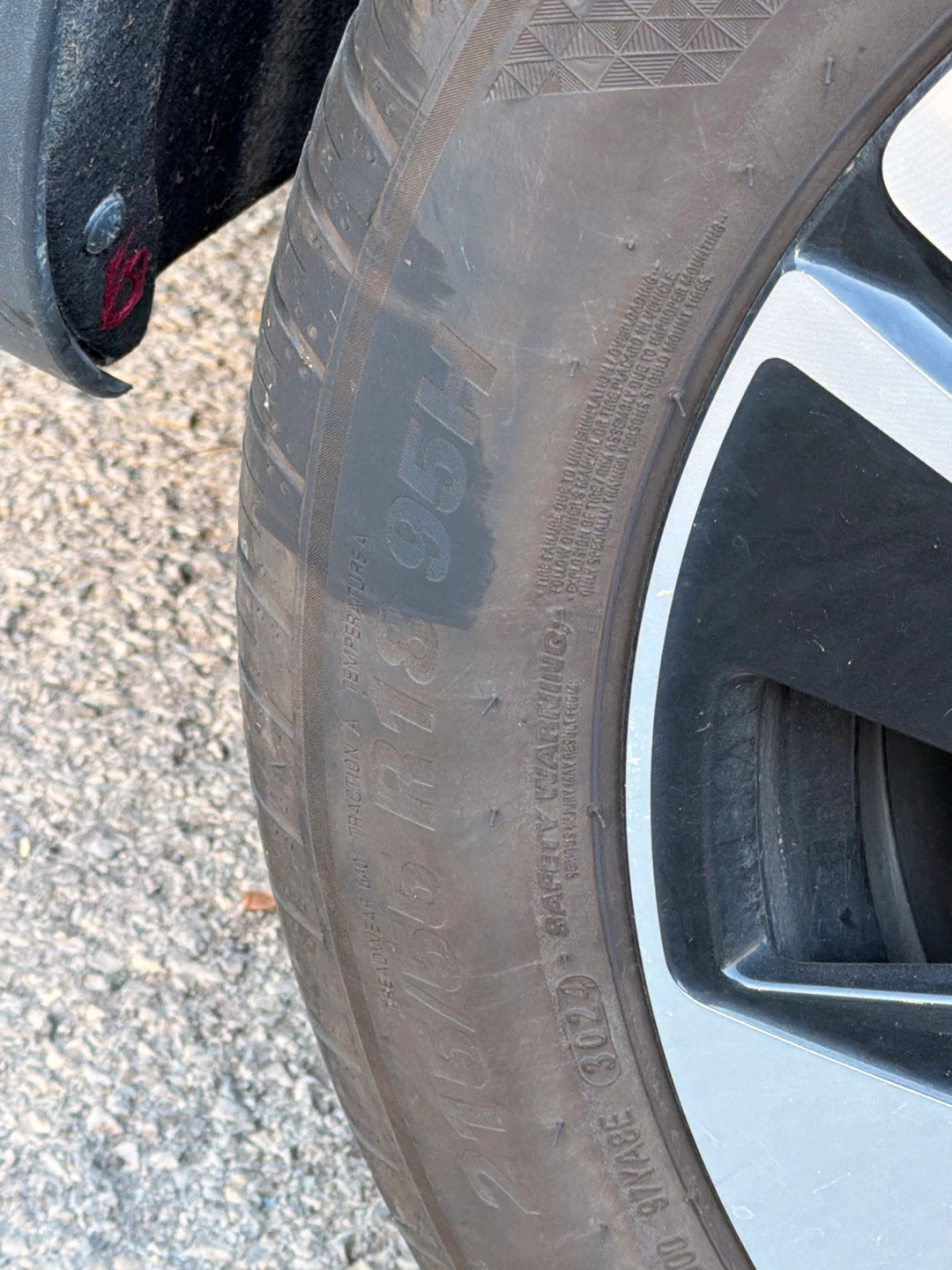 Kumho Crugen Tire 215/55 R18 - photo 3