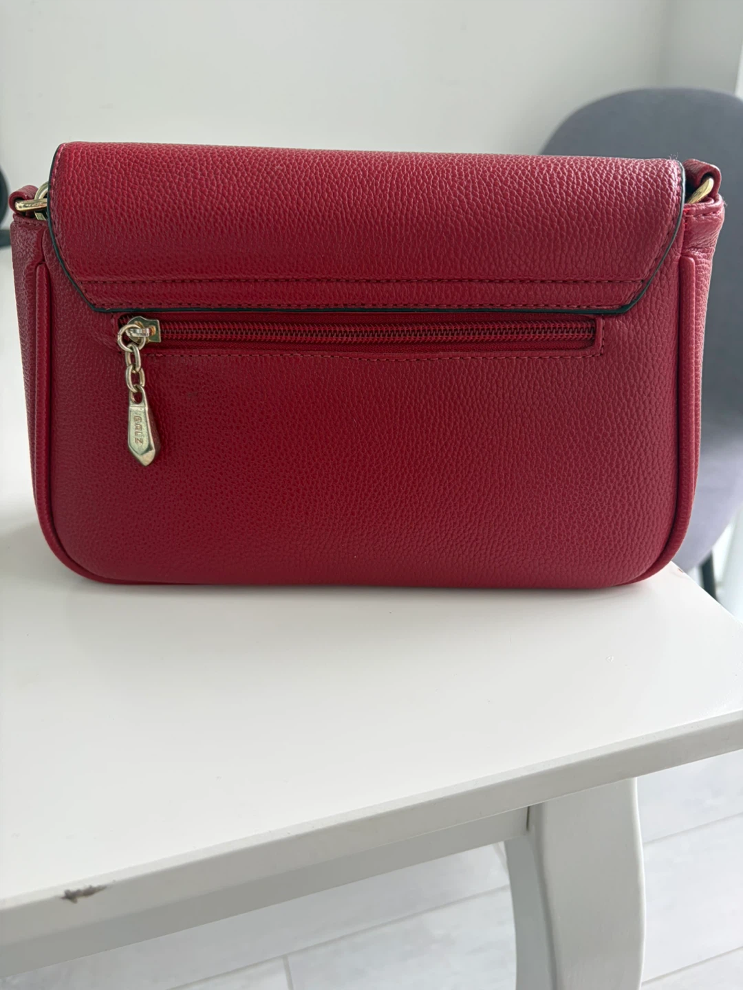 Red Galz Crossbody Bag never used - photo 2