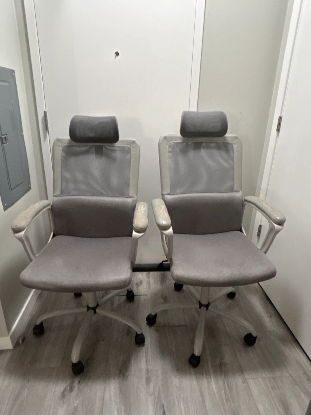 Set of 2 Grey Mesh Ergonomic Office Chairs - photo 3