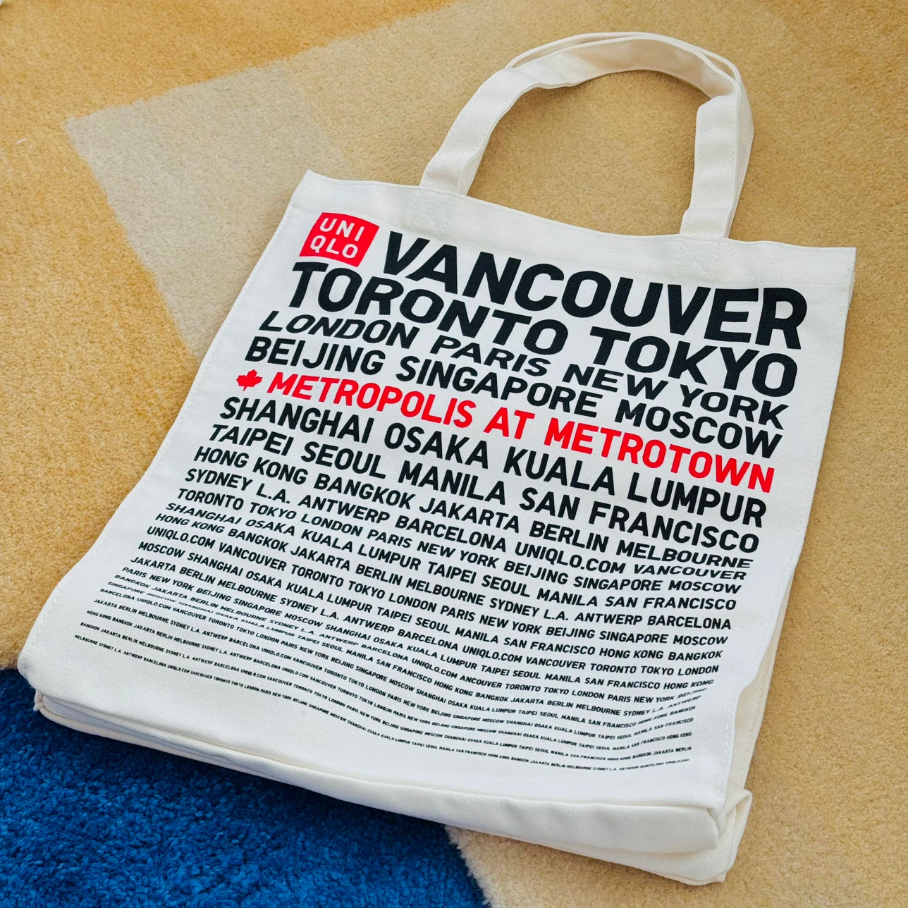 UNIQLO Limited Edition Vancouver Grand Opening Tote Bag 🏈 - photo 2