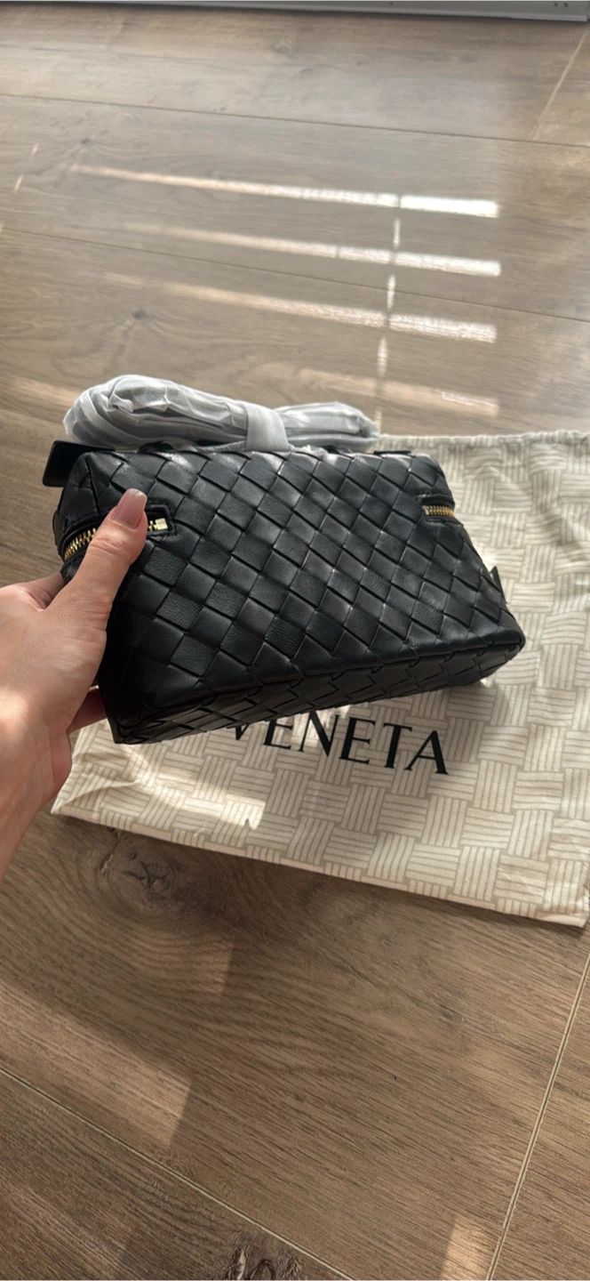 Luxury Woven Leather Bag - photo 2