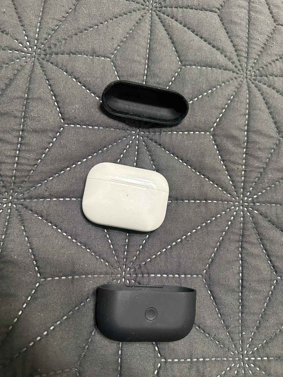AirPods Pro 1 (2019) Charging Case