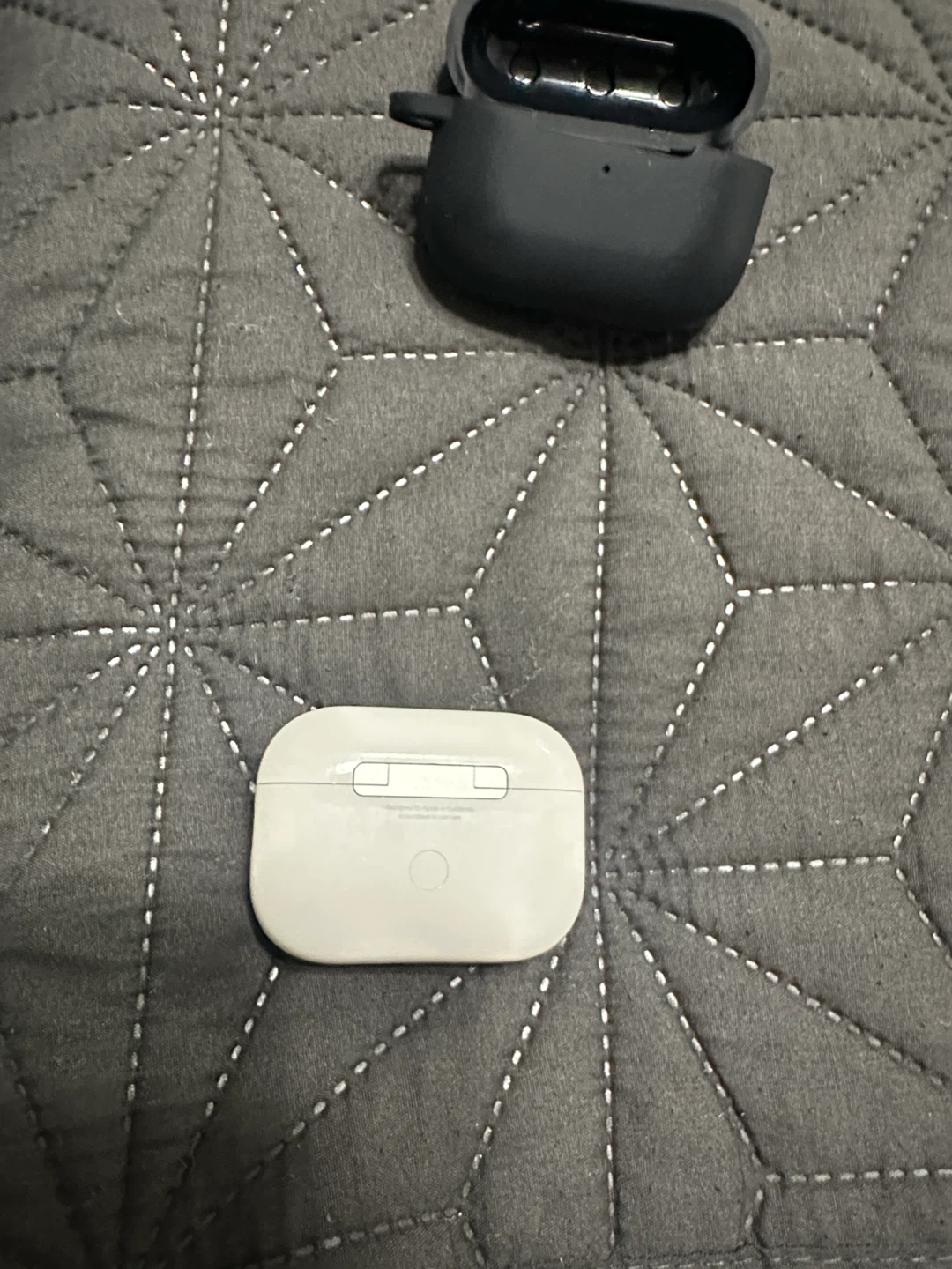 AirPods Pro 2 with MagSafe Charging Case (USB-C with case - photo 4