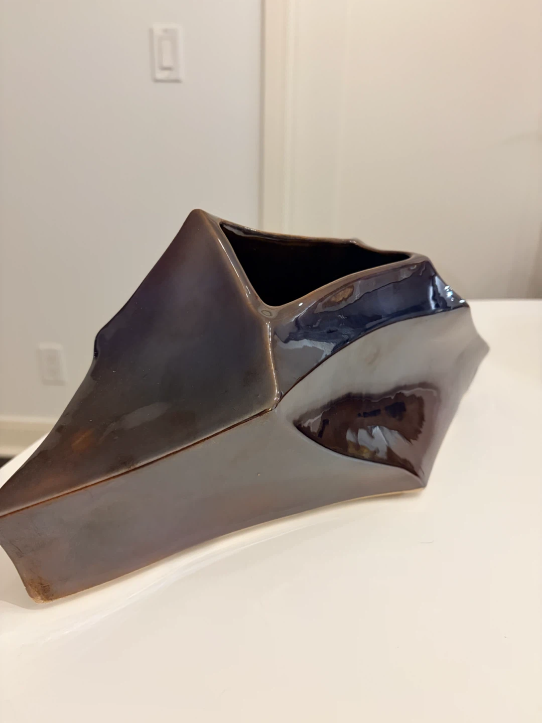 Modern Sculptural Ceramic Vase – Metallic Grey/Brown - photo 2