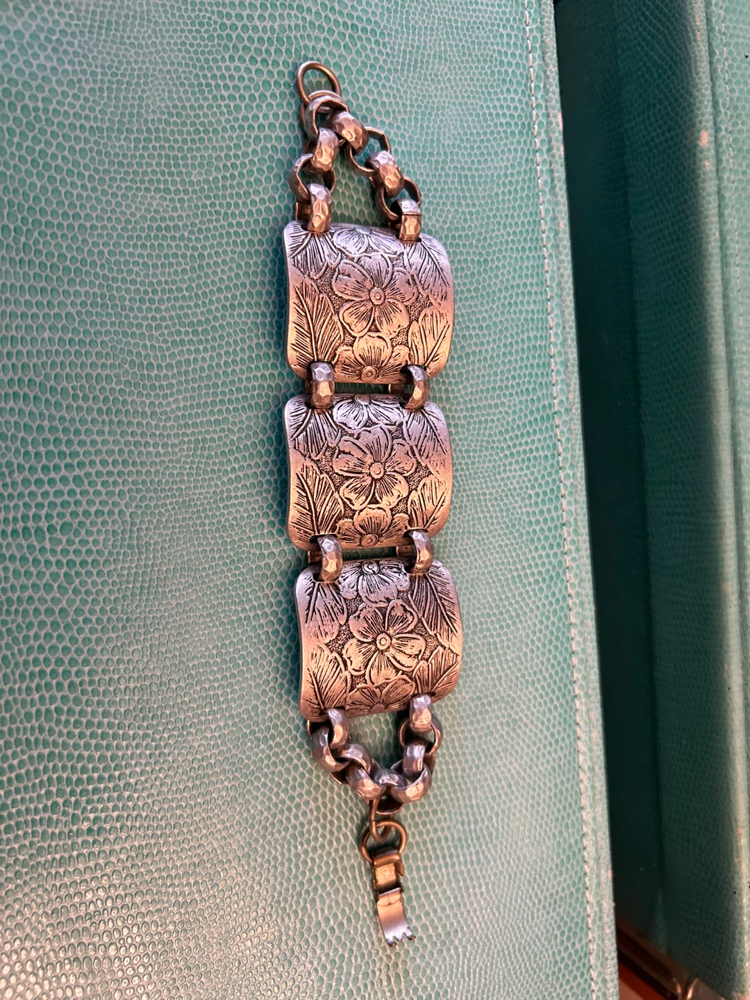 Silver-Tone Floral Link Bracelet - photo 4