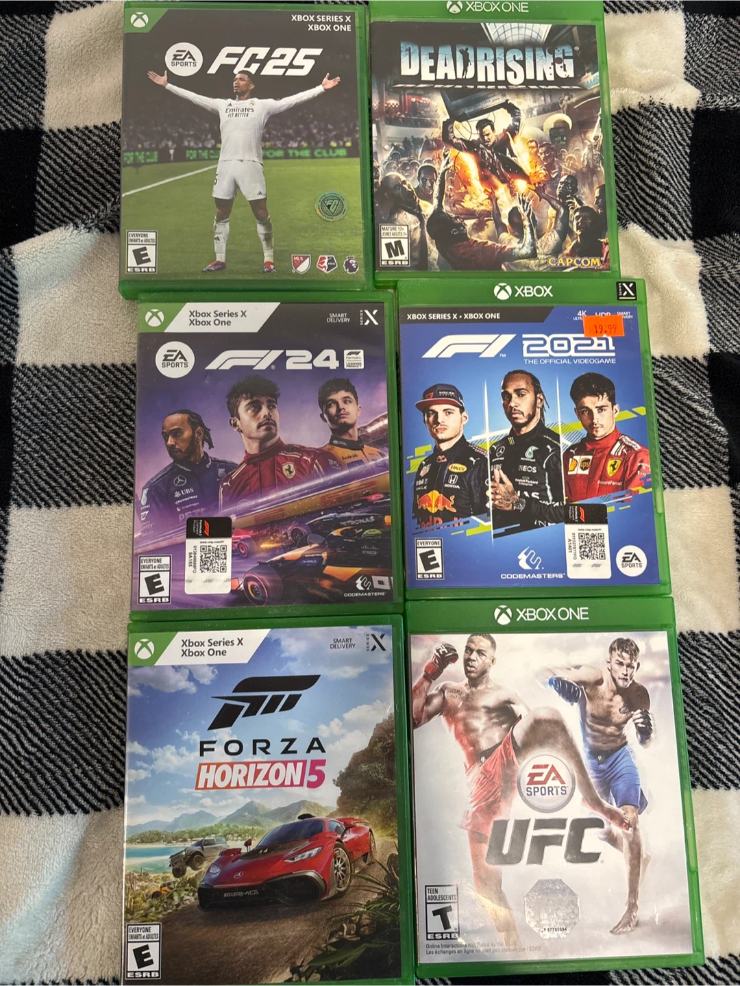 Assorted Xbox Series X and Xbox One Games