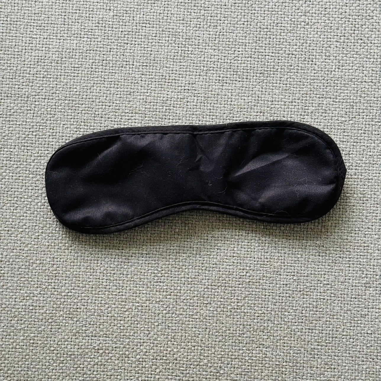 Sleeping Mask - Brand New Never Used 🏈 - photo 3
