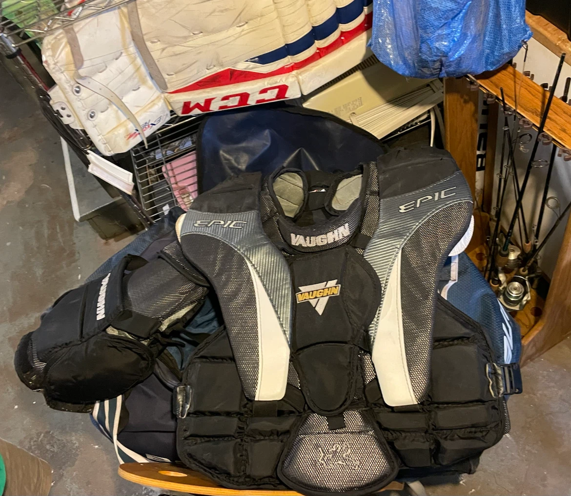 Ice Hockey Goalie Gear - photo 2