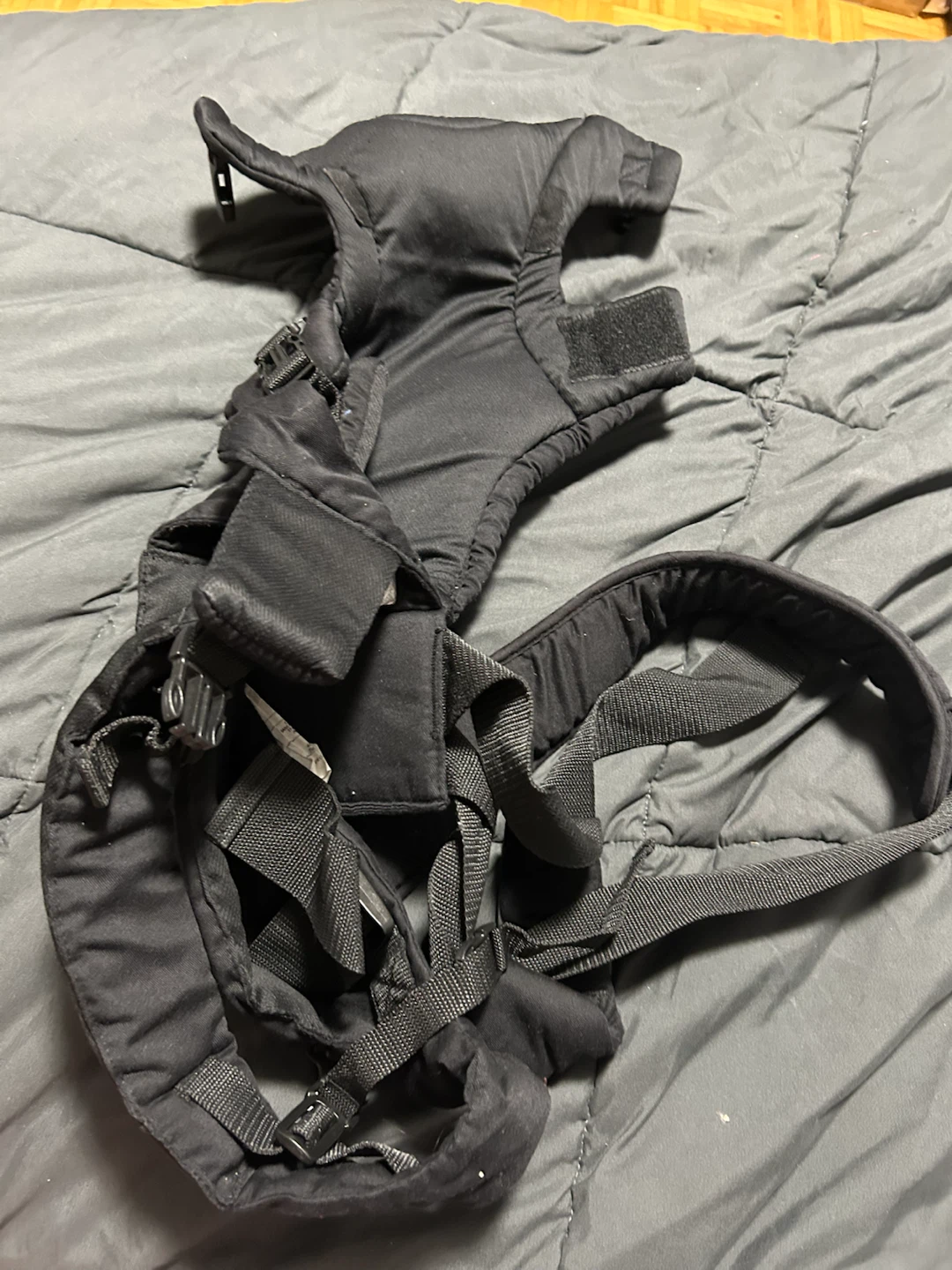 Infantino black baby carrier - photo 4
