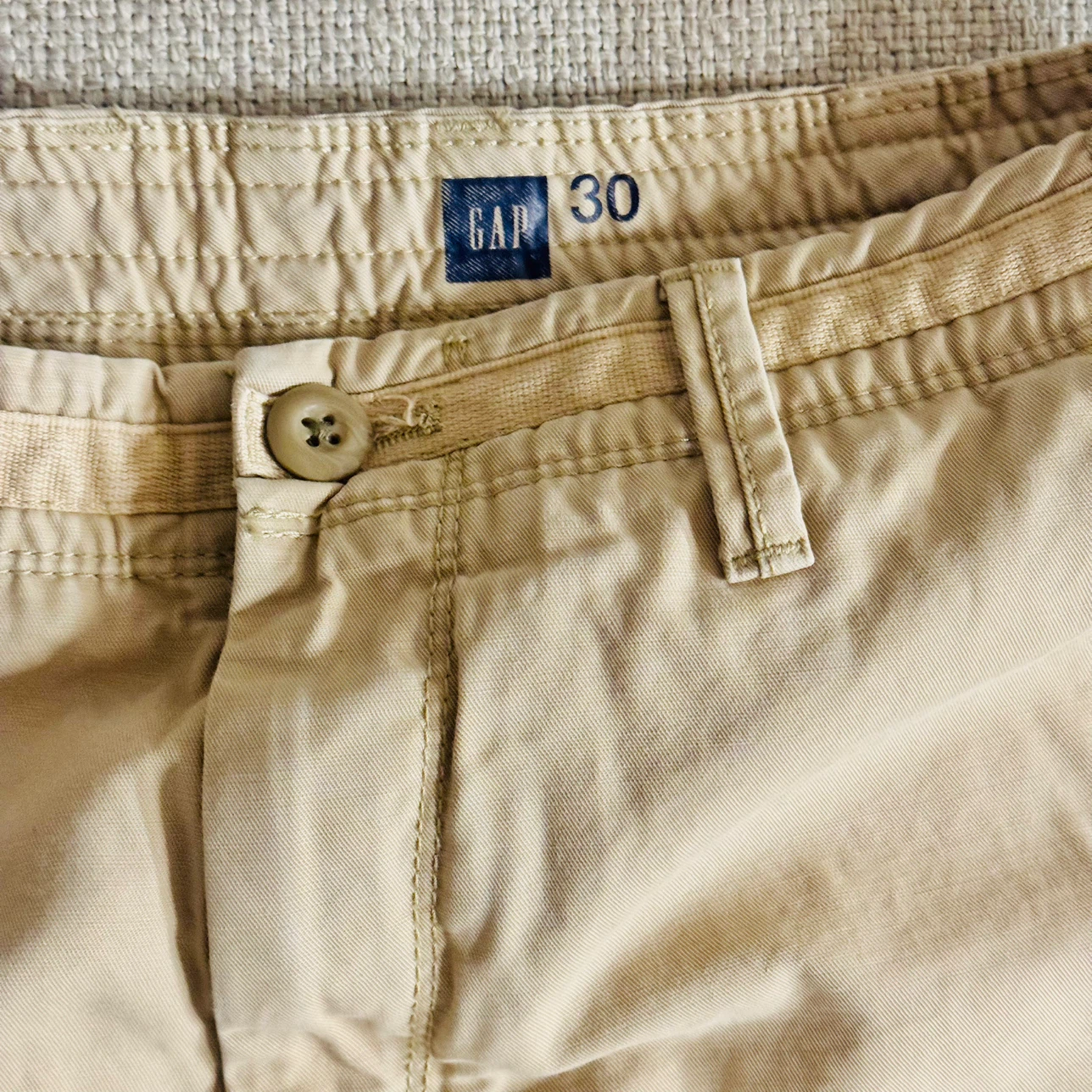 Gap Khaki Shorts Size 30 🏈