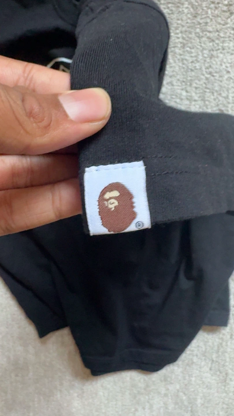 Bape Shirt Fits Like A L - photo 3