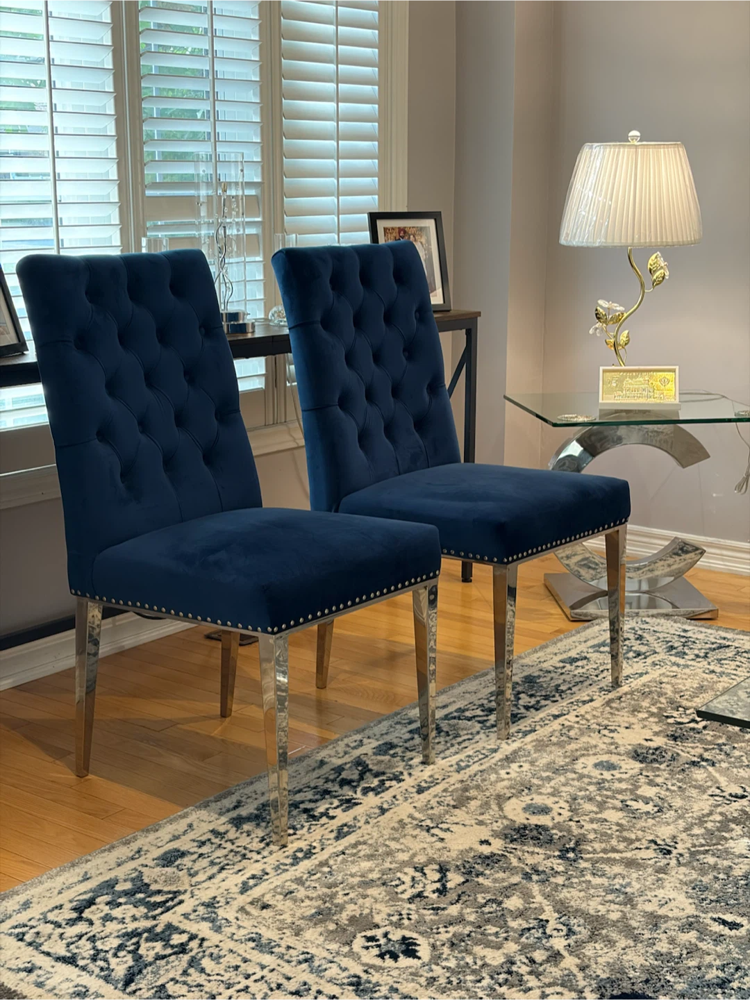 MOVE OUT SALE!! Living Room Furniture Set - photo 4