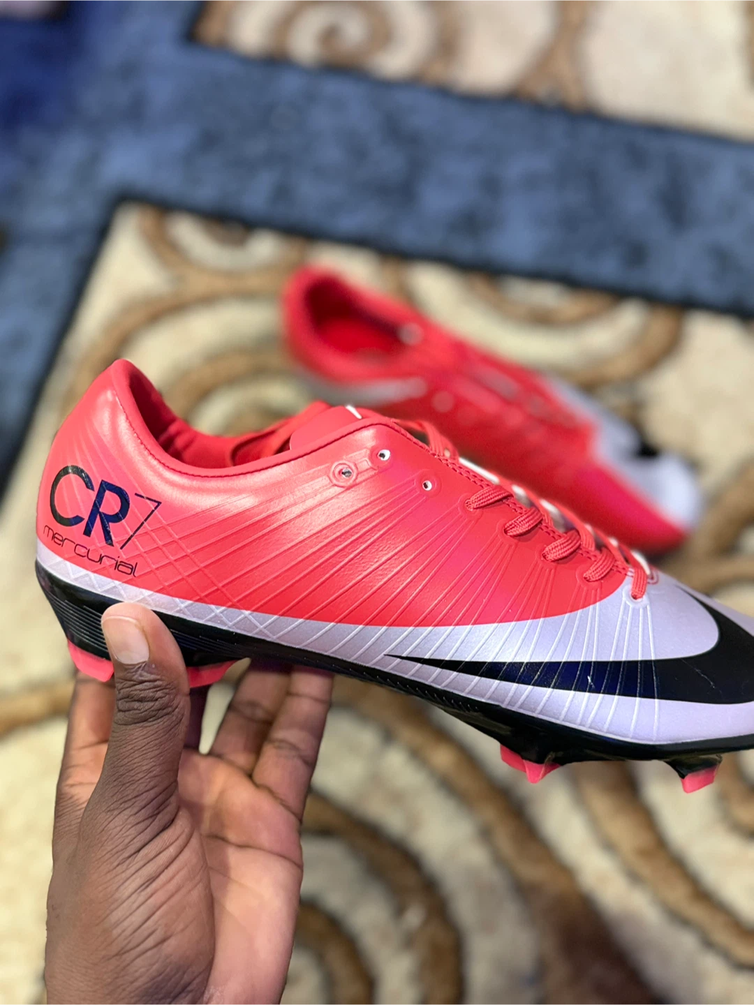 Soccer shoes - photo 3