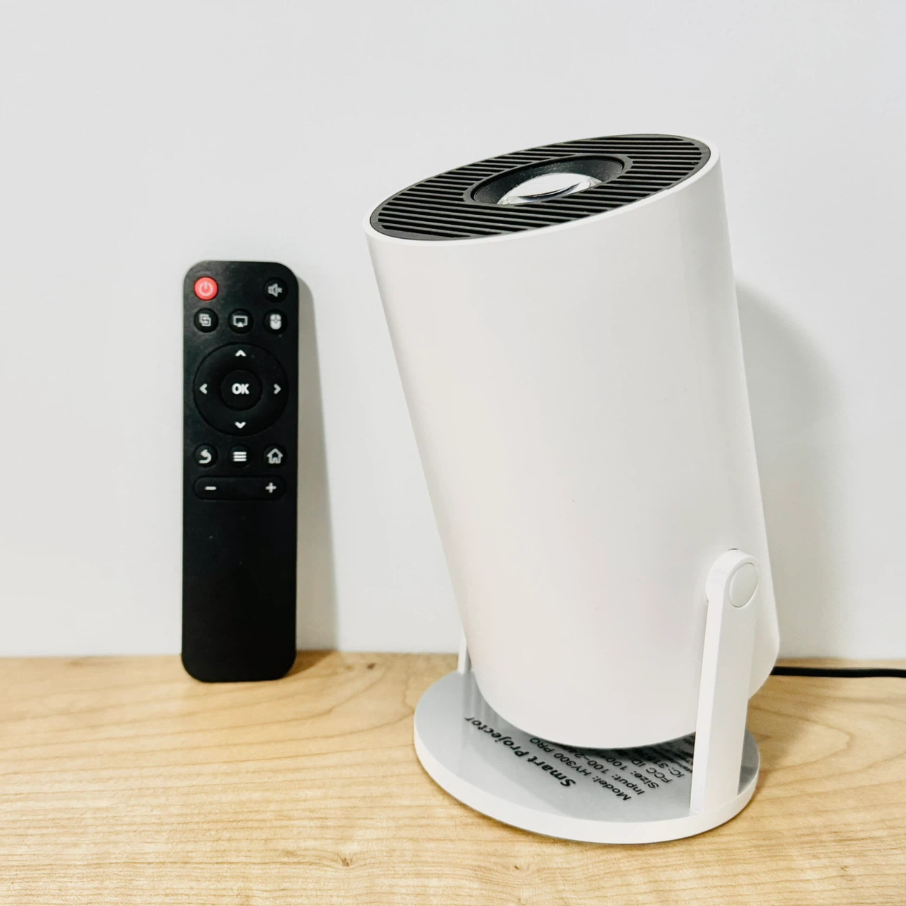 HY300 Pro Smart Projector 🏈 - photo 3