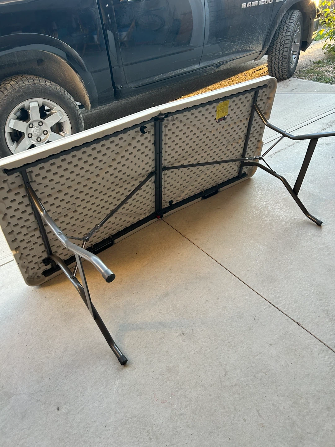 6 foot White Folding Table - photo 5