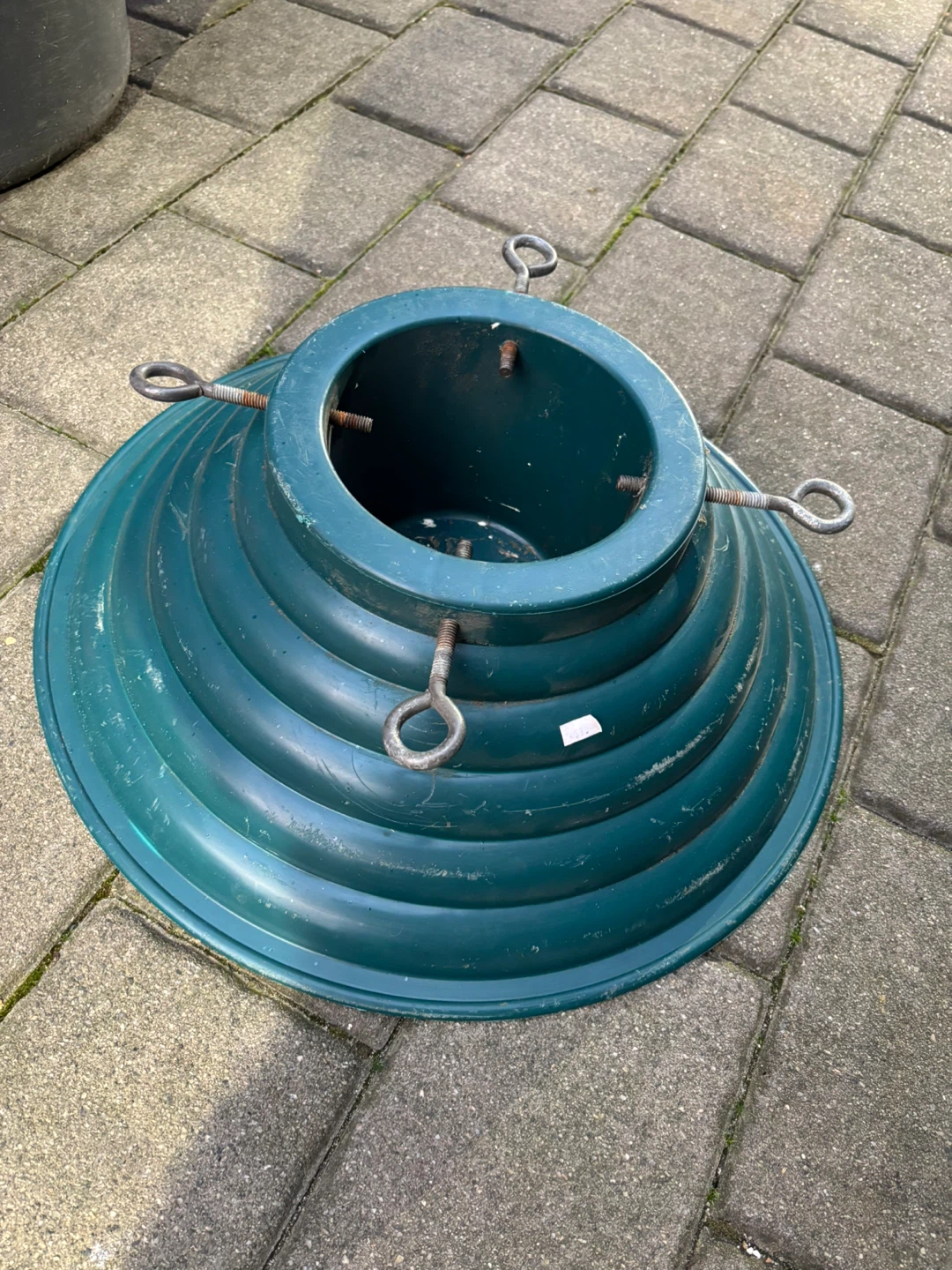 Green Metal Christmas Tree Stand