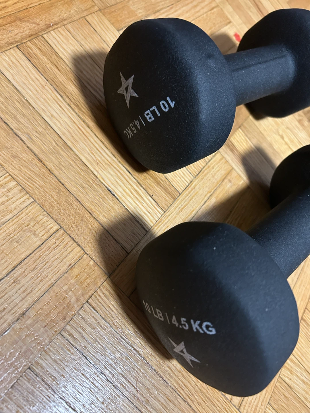 Set of two 10 lb neoprene dumbbells - photo 2