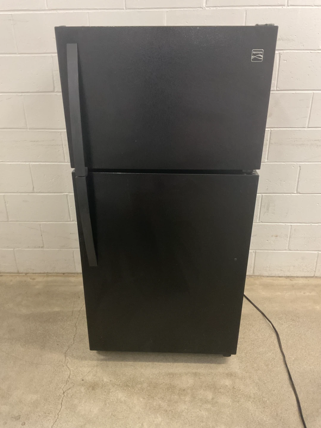 Kenmore Top-Freezer Refrigerator