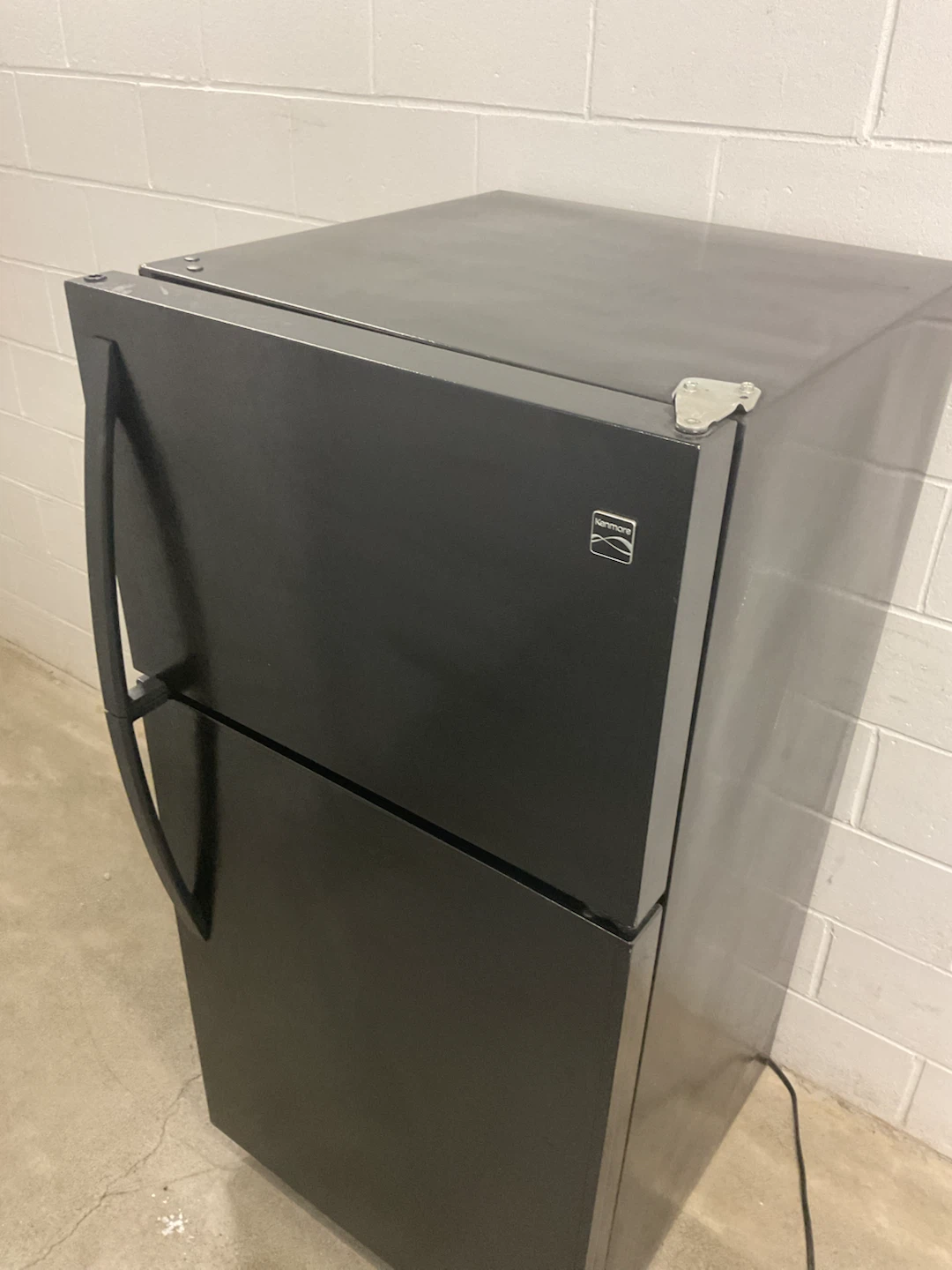 Kenmore Top-Freezer Refrigerator - photo 2
