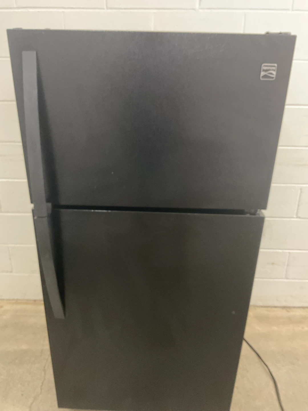Kenmore Top-Freezer Refrigerator - photo 4