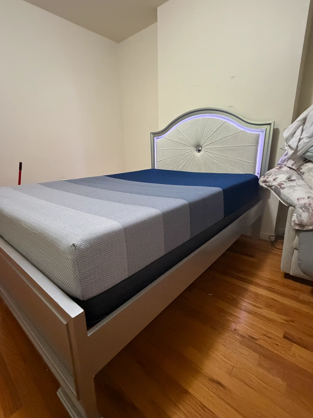 Silver LED Bed Frame and mattress - photo 3