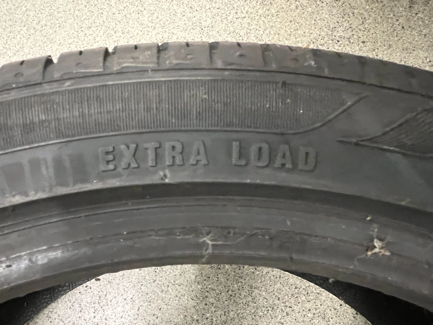 Arroyo Grand Sport 2 Tire 225/45R18 - photo 2
