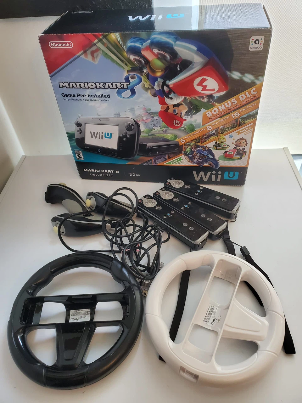 Nintendo Wii U 32GB Deluxe Set with 9 Games and Accessories - photo 2