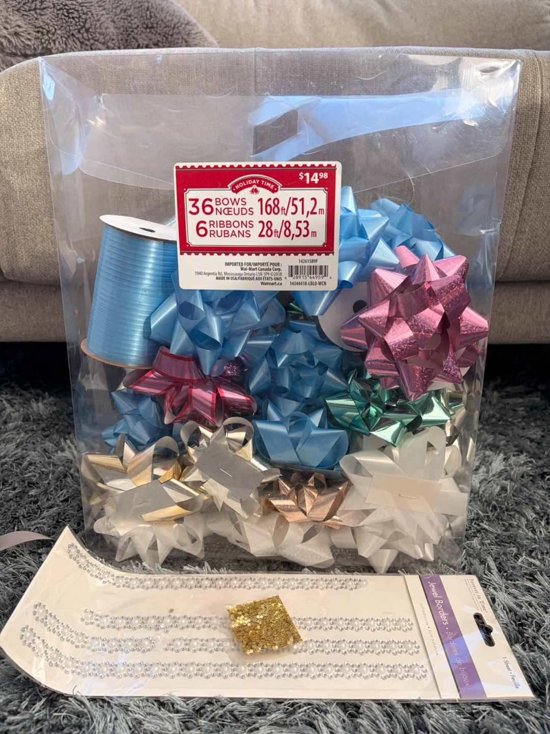 Holiday Time Bows, Ribbons and Jewel Borders