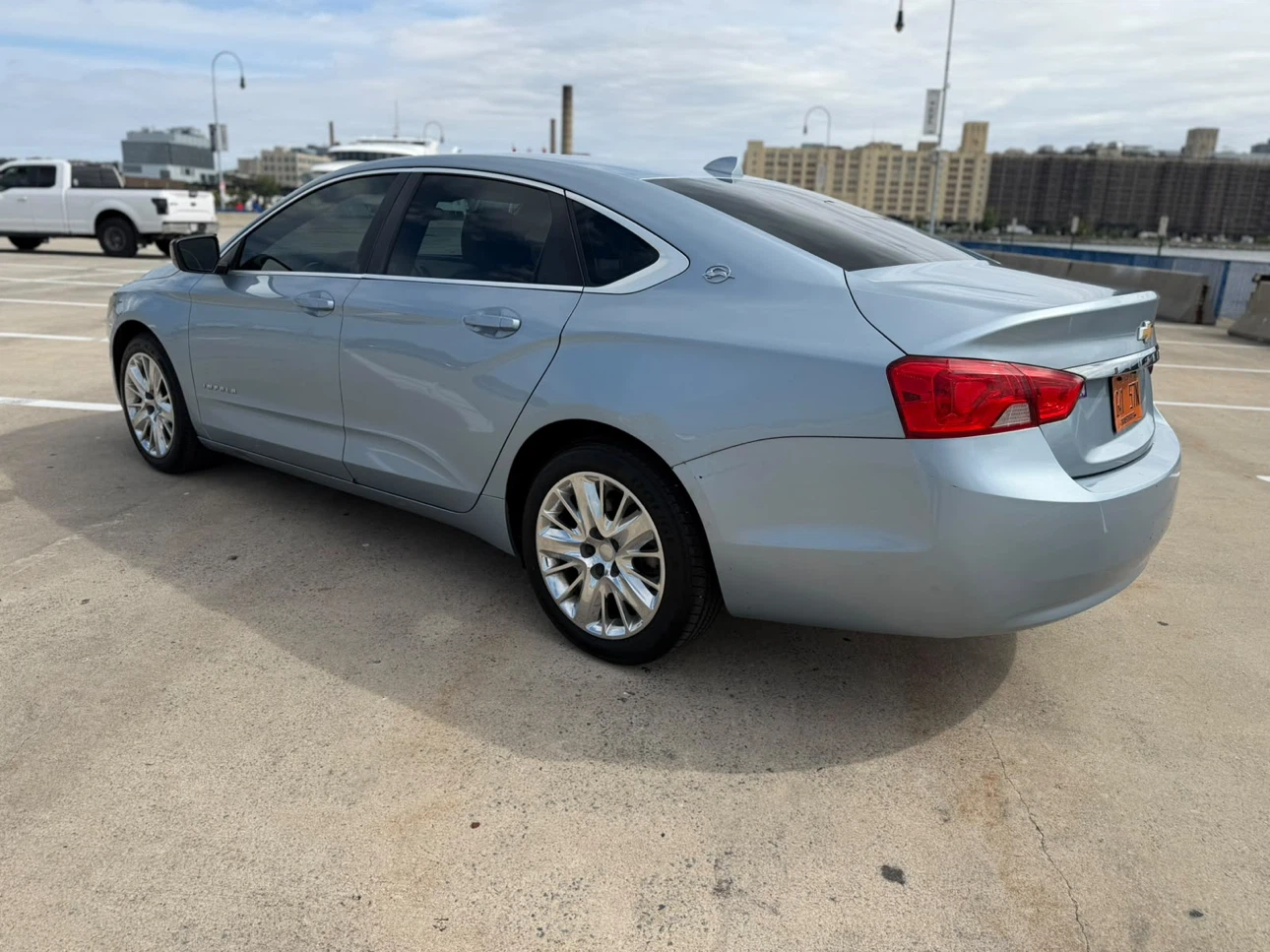 Chevrolet Impala Sedan - photo 4