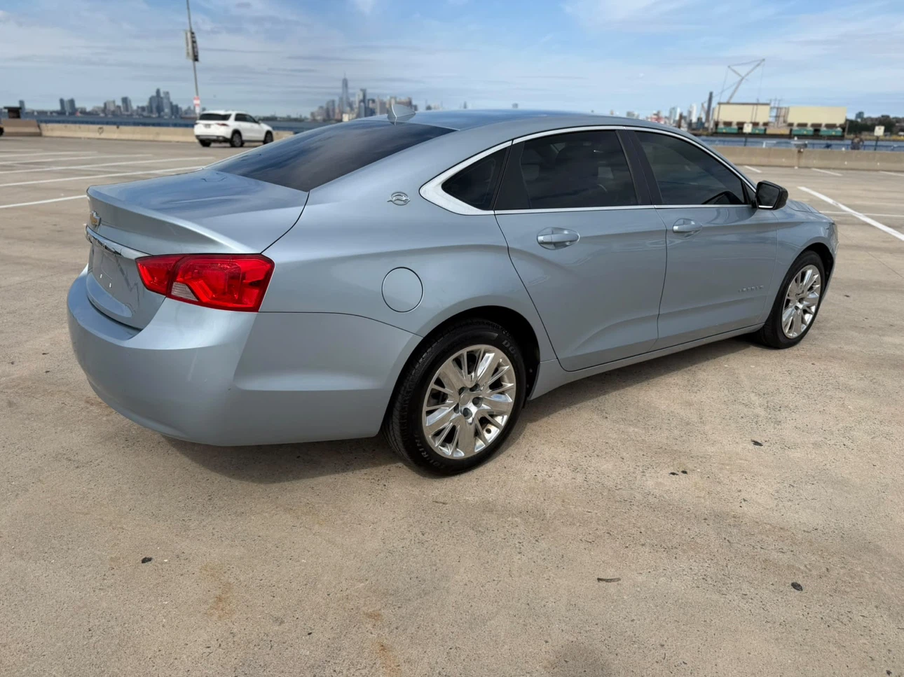 Chevrolet Impala Sedan - photo 5