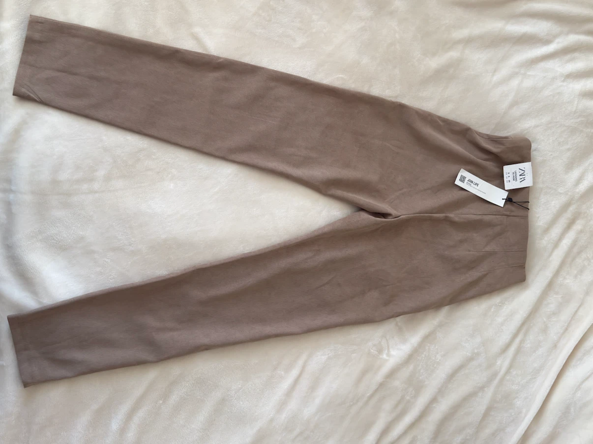 NWT: Zara High-Rise Suede-Effect Leggings (New with Tags) - photo 3