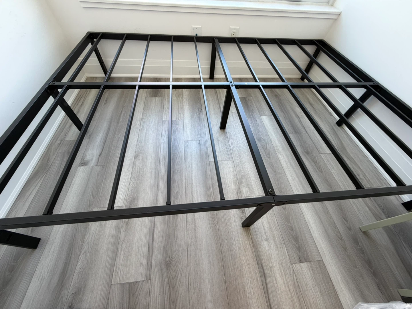 Black Metal Bed Frame Full Size with mattress