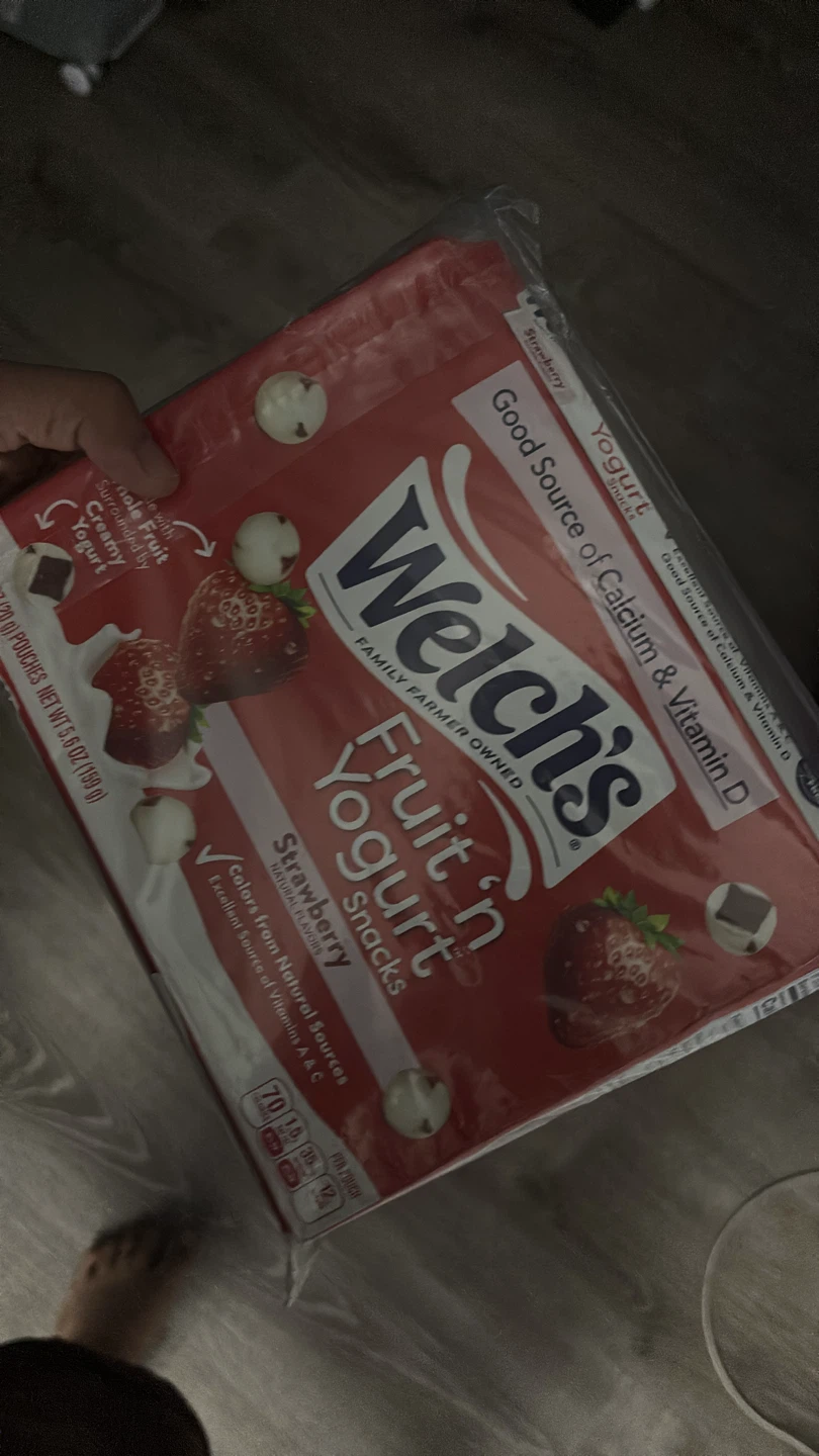 Welch's Strawberry Fruit 'n Yogurt Snacks 🏈