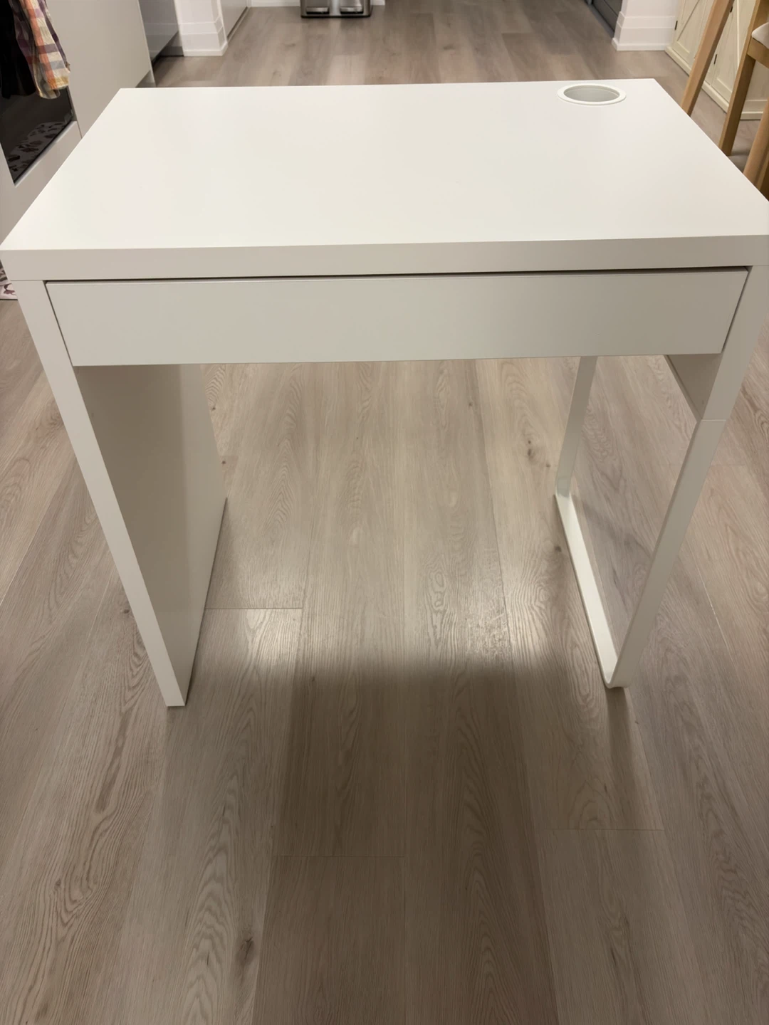 IKEA MICKE Desk in White