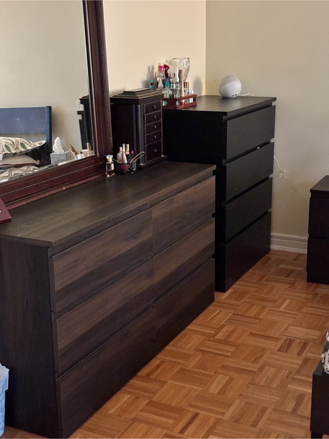 MOVE OUT SALE!! Bedroom Furniture Set - photo 4
