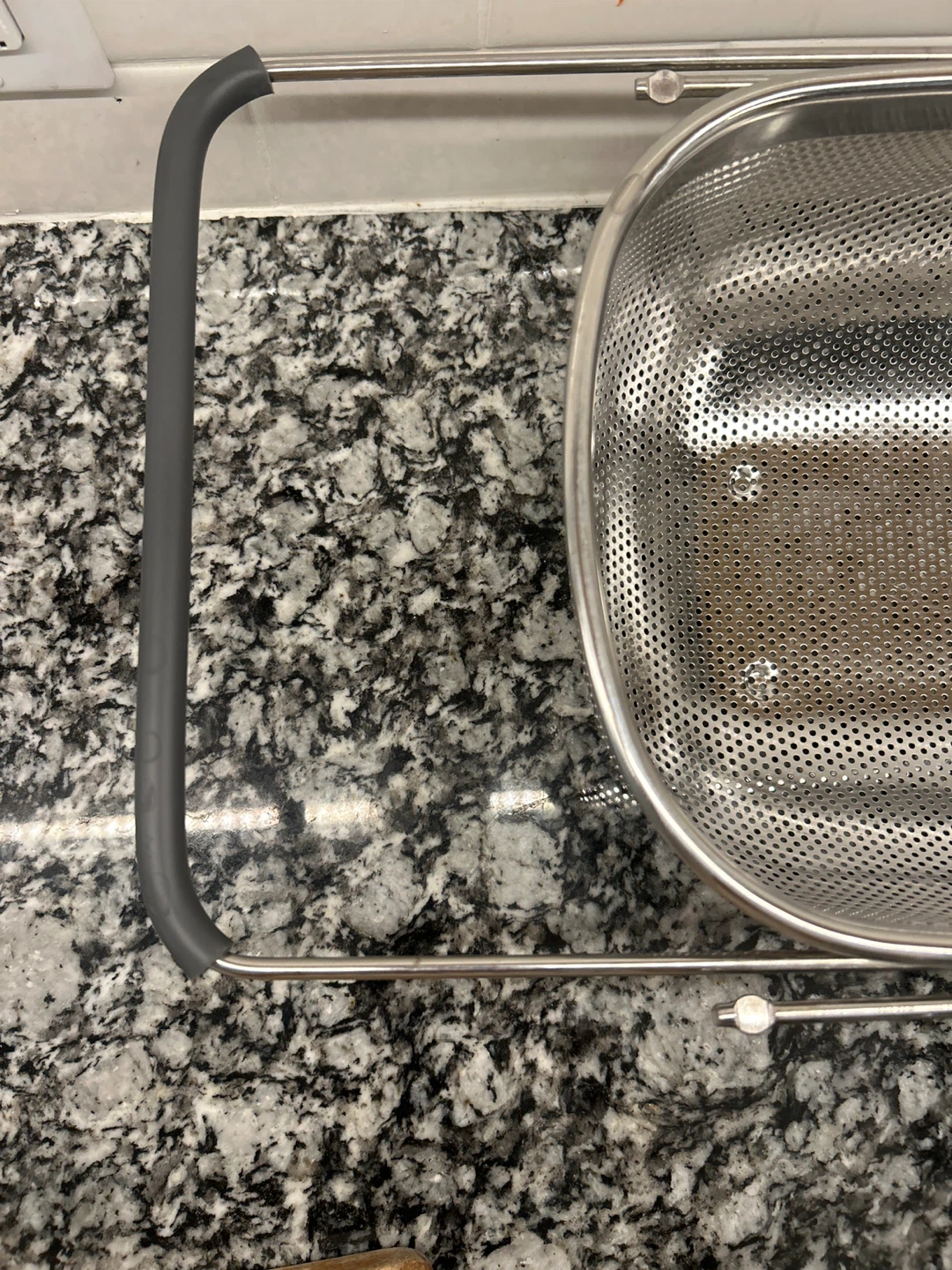Adjustable Stainless Steel Kitchen Colander - photo 3