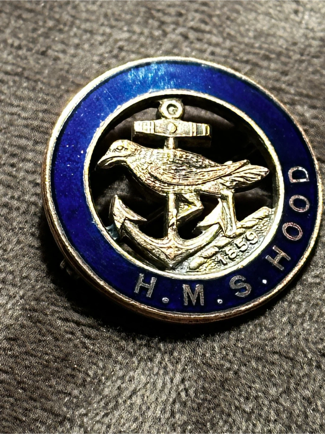 WWII HMS Hood Enamel Sweetheart Pin Badge Prouds Ltd - photo 2