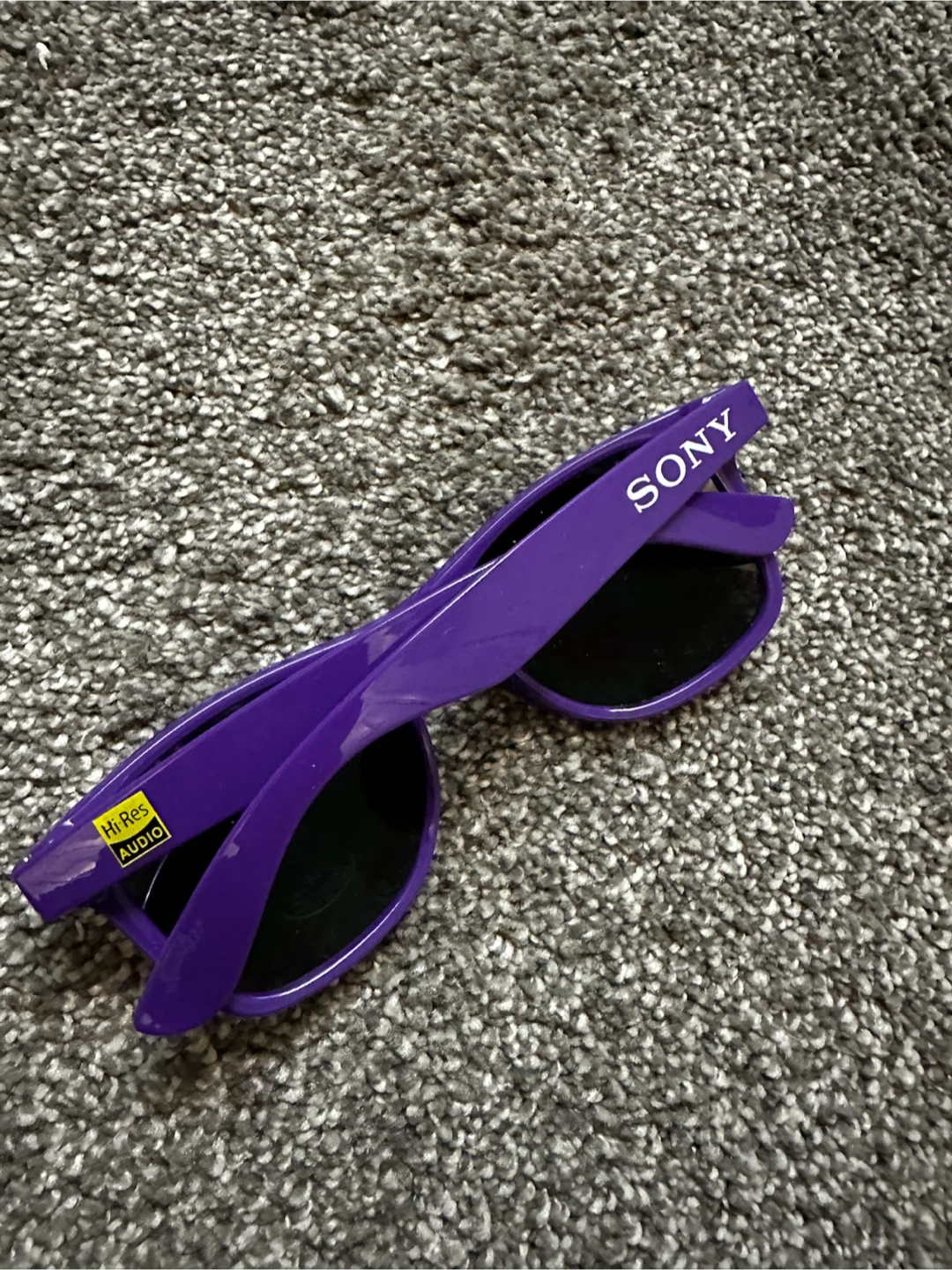 🏈Sony Branded Purple Sunglasses - photo 2