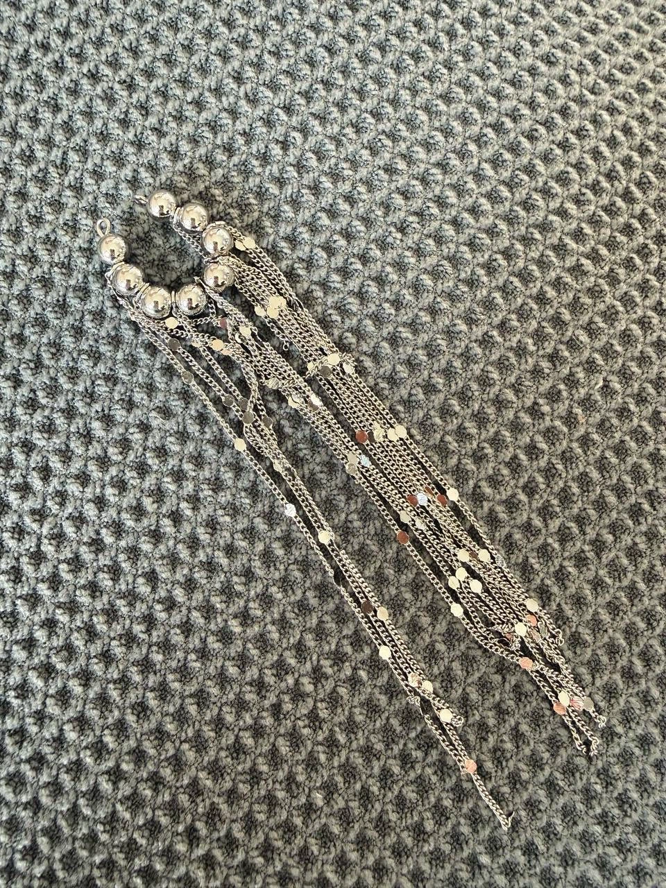 Silver-Tone Tassel Chain Ear Cuff - photo 3