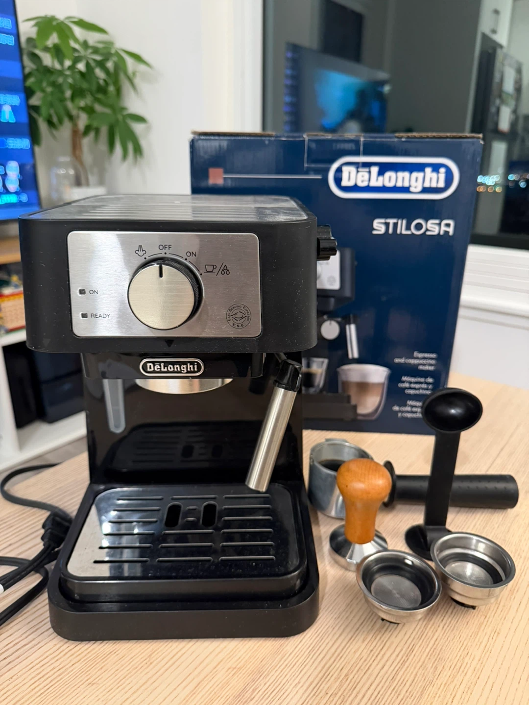 DeLonghi Stilosa Espresso Machine