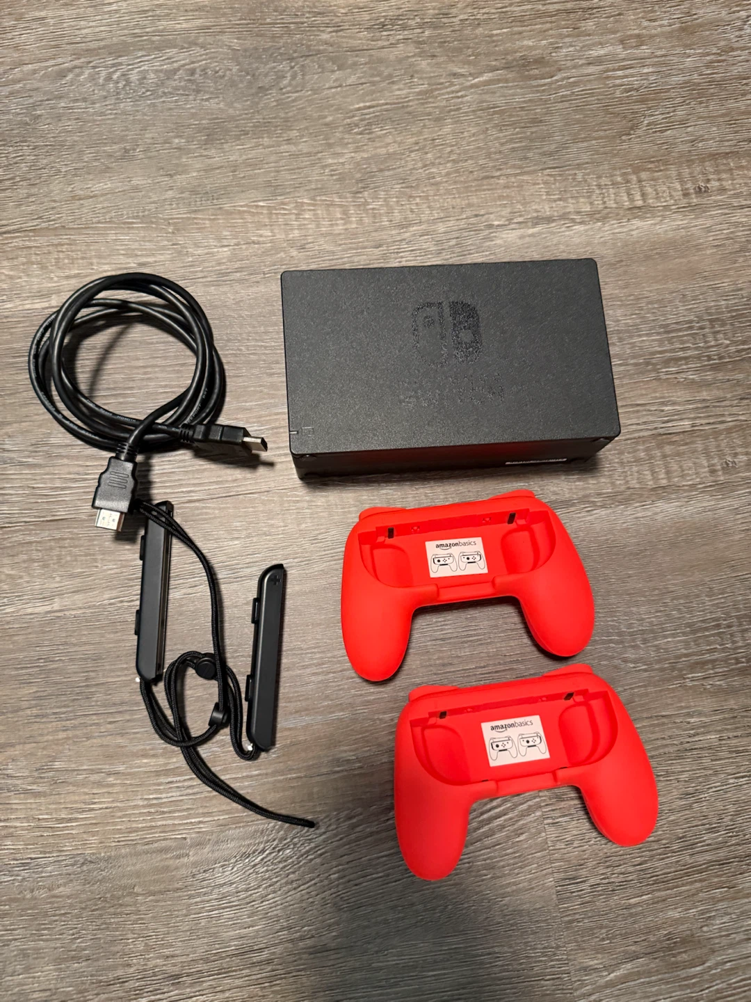 Nintendo Switch + Case + Accessories — Great Condition - photo 2