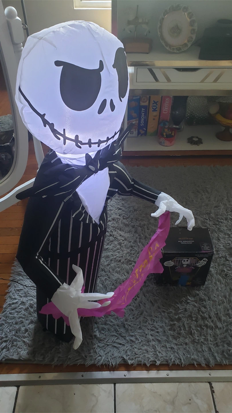Jack Skellington Light-Up Halloween Inflatable - photo 4