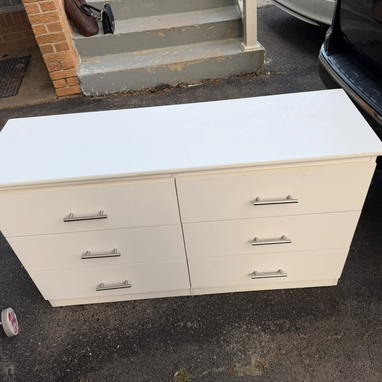 White 6-Drawer Dresser