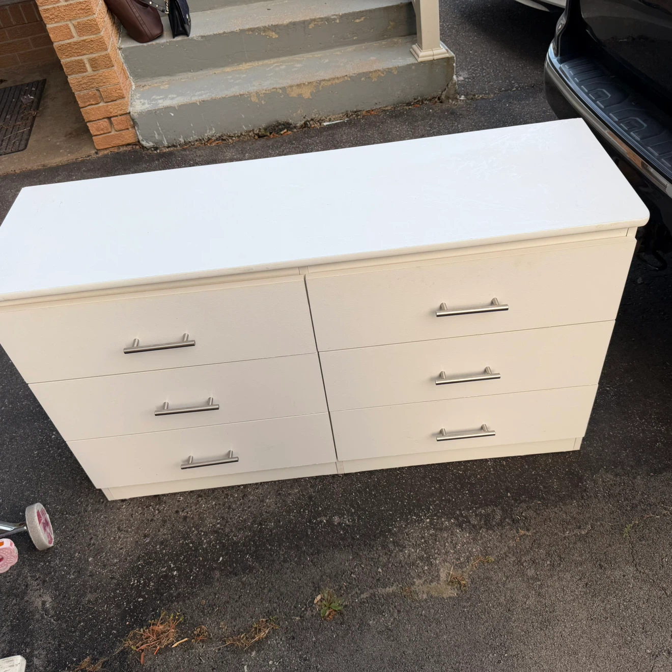 White 6-Drawer Dresser - photo 2