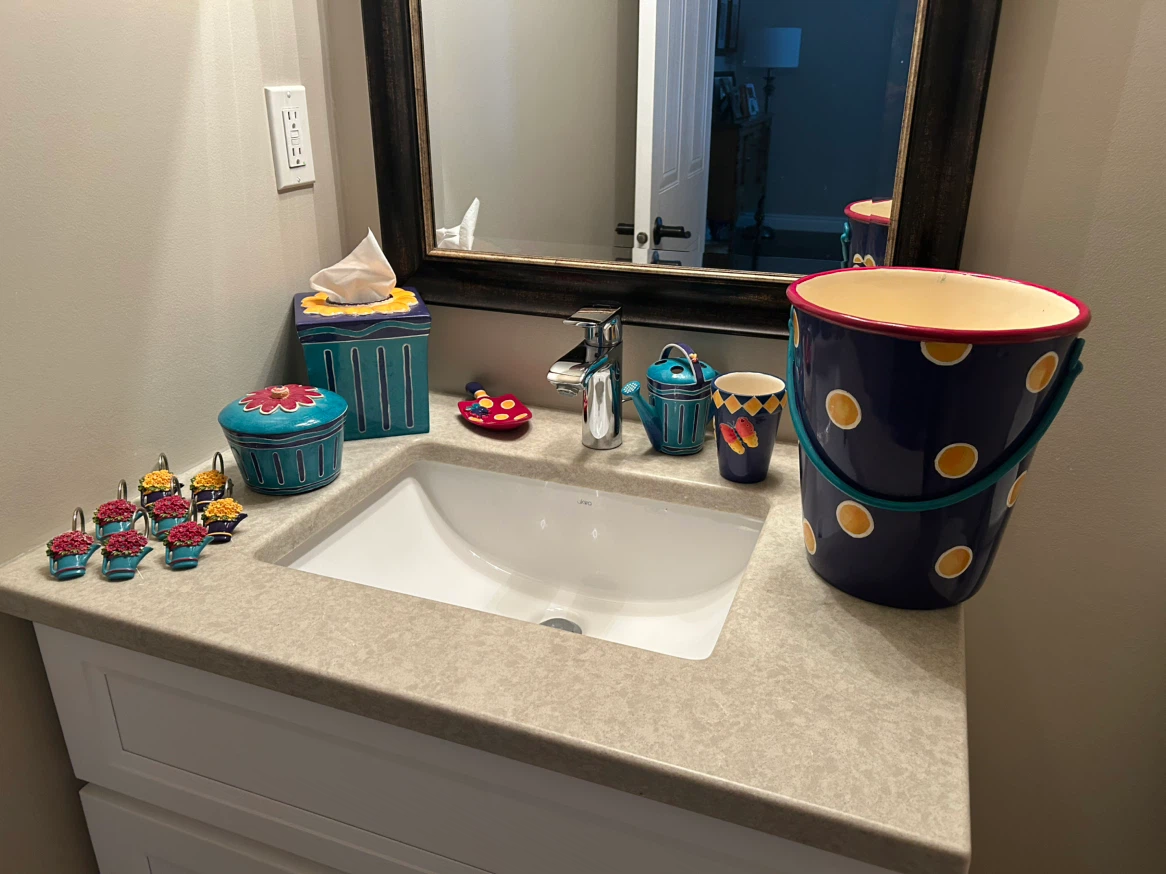 UNIQUE VINTAGE GARDEN THEMED BATHROOM ACCESSORIES