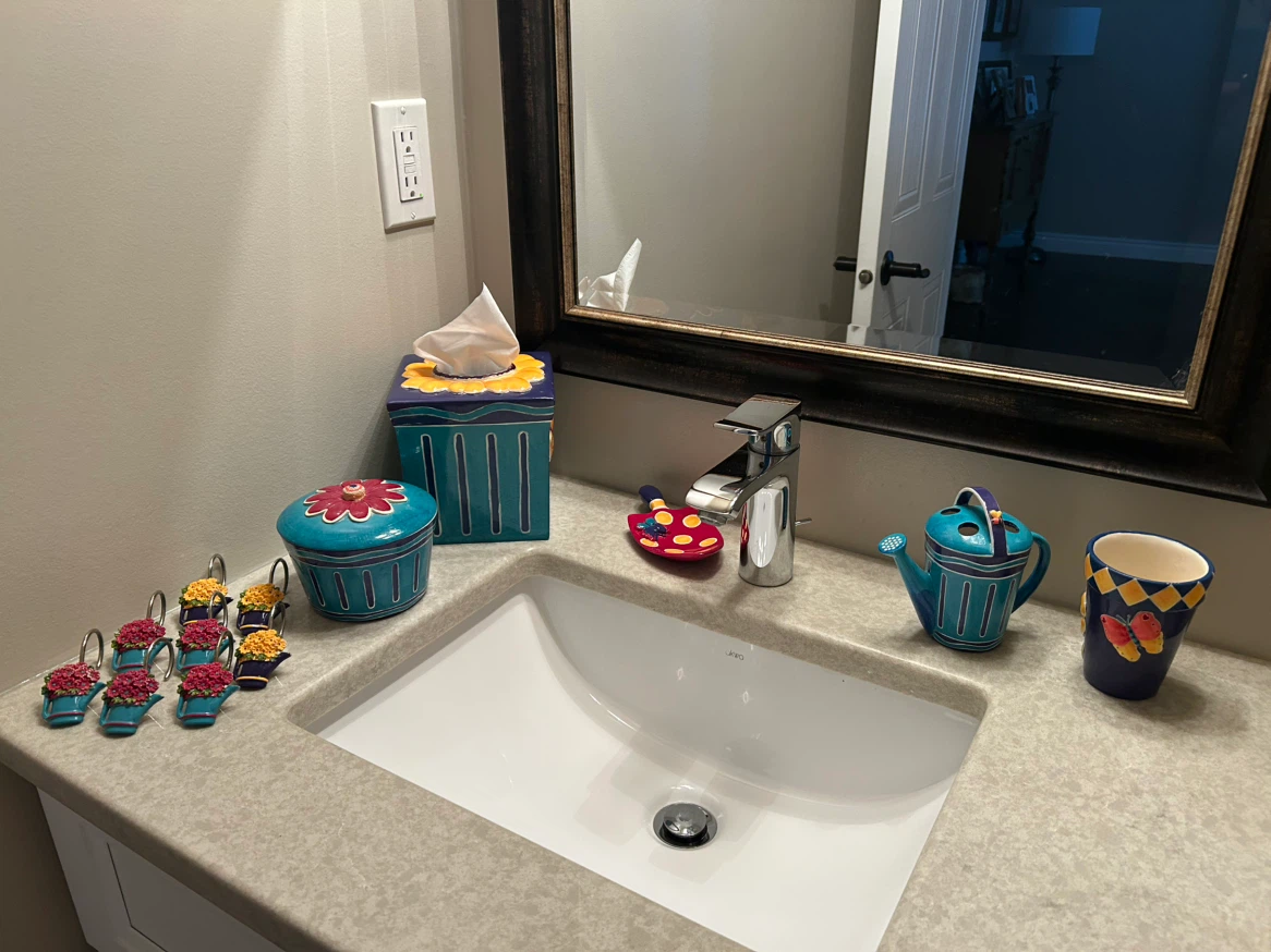 UNIQUE VINTAGE GARDEN THEMED BATHROOM ACCESSORIES - photo 2