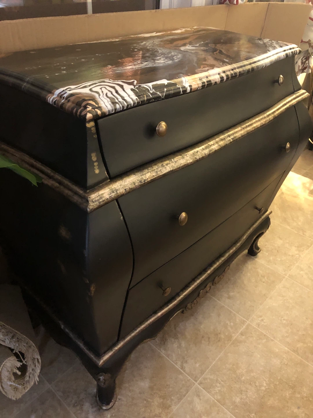 Statement/conversation piece with storage dresser - photo 4